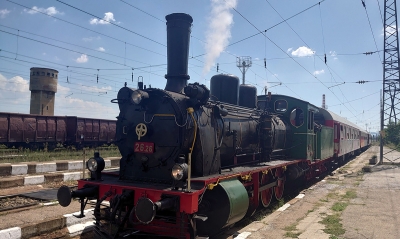 The attraction train on the occasion of April 4, 2026